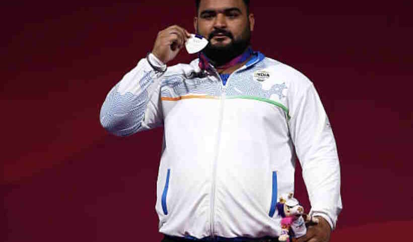 वेटलिफ्टर लवप्रीत सिंह (तस्वीर क्रेडिट@SportsIndia3)