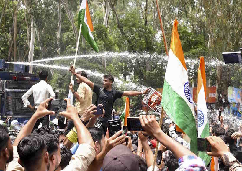 जेपीएससी-जेएसएससी भर्ती परीक्षाओं में कथित अनियमितताओं पर विधानसभा में हंगामा (तस्वीर क्रेडिट@Gyan_Junction)