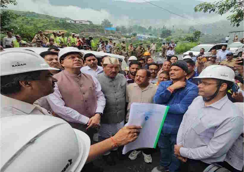 सीएम धामी ने किया मायापुर टनल हादसा स्थल का निरीक्षण (तस्वीर क्रेडिट@indian_RSingh)