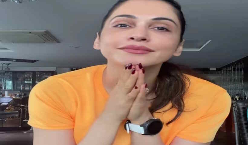 ईशा कोप्पिकर (तस्वीर क्रेडिट@MukAn_X)
