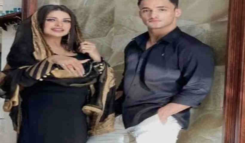 आसिम रियाज और हिमांशी खुराना (तस्वीर क्रेडिट@ishita_9529)
