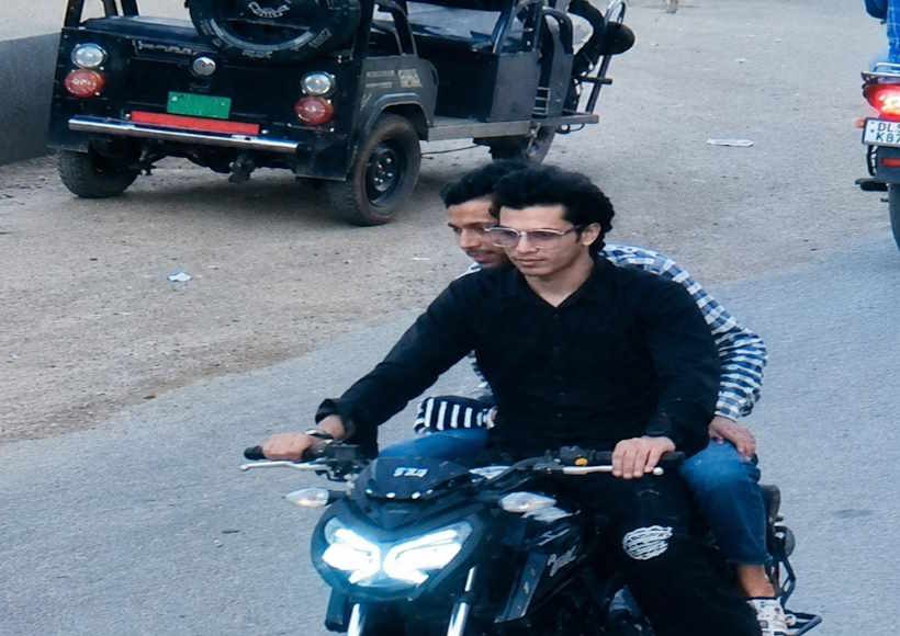 हरियाणवी सिंगर अंकित बालियान की हत्या में पुलिस को मिले अहम सुराग,सीसीटीवी से आरोपियों की तस्वीरें आईं सामने (तस्वीर क्रेडिट@EyeIndiaMedia)