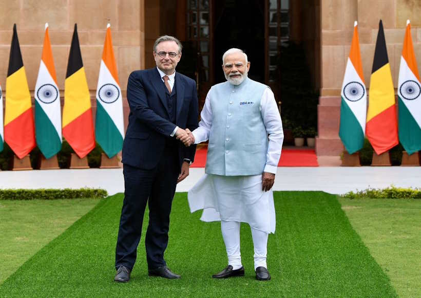 प्रधानमंत्री नरेंद्र मोदी और बेल्जियम के प्रधानमंत्री बार्ट डी वेवर (तस्वीर क्रेडिट@newsindia24x7_)