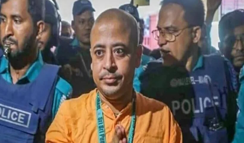 चिन्मय कृष्ण दास को दो मामलों में जमानत,फिर भी जेल से नहीं हो सकी रिहाई (तस्वीर क्रेडिट@ritamapp_)