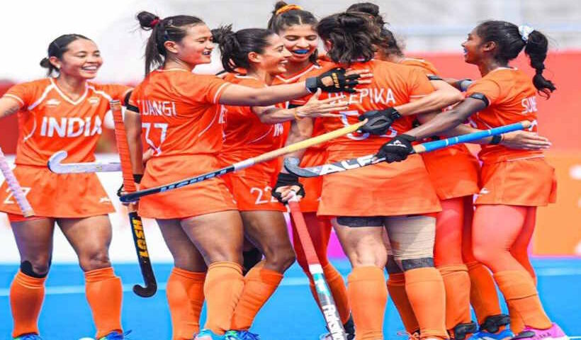 भारतीय महिला हॉकी टीम (तस्वीर क्रेडिट@RamdevRiya)