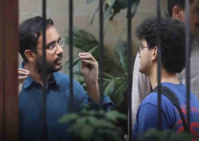 सीजेपी नेता सौरव दास और आशुतोष रांका को 5 दिन की न्यायिक हिरासत में भेजा गया (तस्वीर क्रेडिट@Rajboy7983)