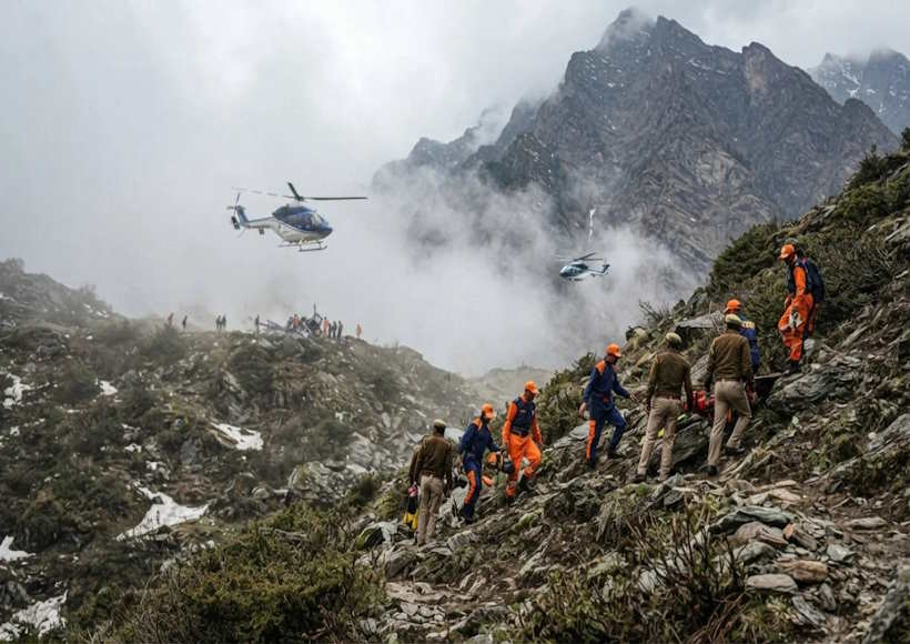 उत्तराखंड में बड़ा हेलीकॉप्टर हादसा, पायलट समेत छह लोगों की मौत (तस्वीर क्रेडिट@BharatEkNaiSoch)