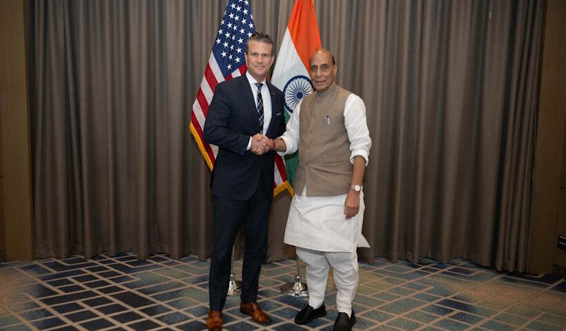 राजनाथ सिंह और पीट हेगसेथ (तस्वीर क्रेडिट@SecWar)