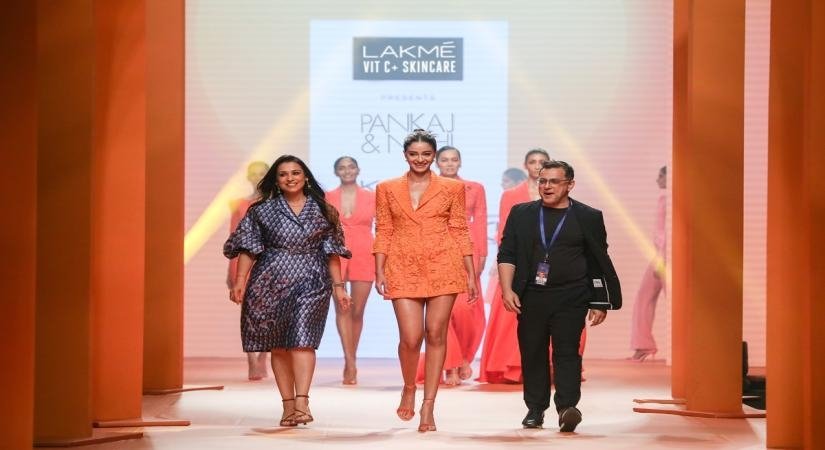 Ananya Panday walking at the Lakme Fashion Week x FDCI