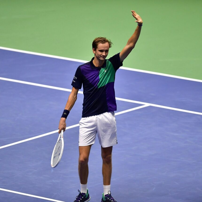 Medvedev advances to quarterfinal winning over Ruusuvuori