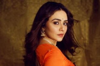 Amruta Khanvilkar