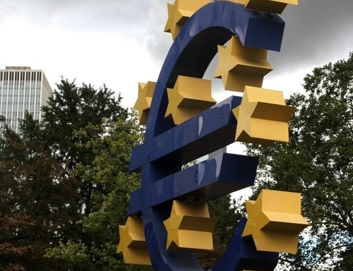 Euro sculpture in Frankfurt