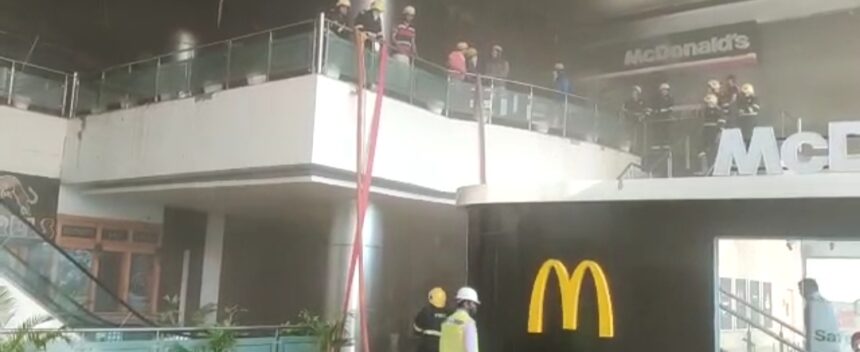 Fire breaks out at Mall