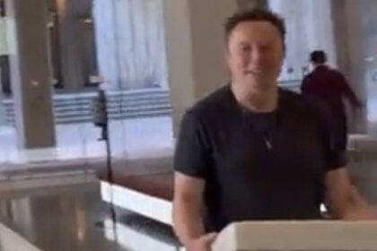 Elon Musk at Twitter HQ