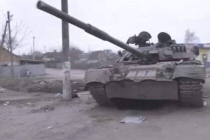 Russian troops trying to break through Kiev's defences