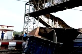 Eight wagons of the goods train derailed at the Korei station on Bhadrak-Kapilas Road Railway section