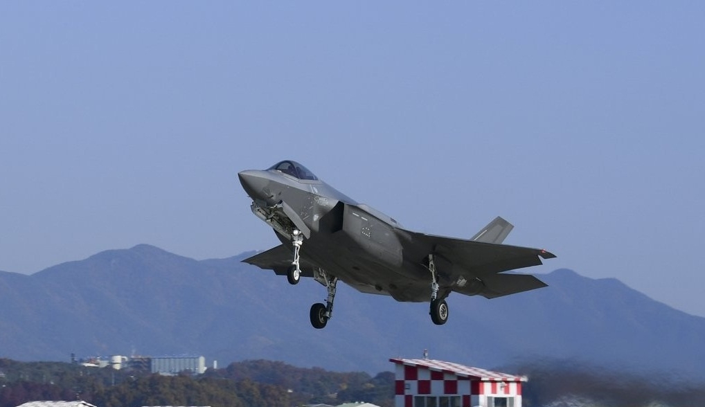 A South Korean F-35A fighter jet