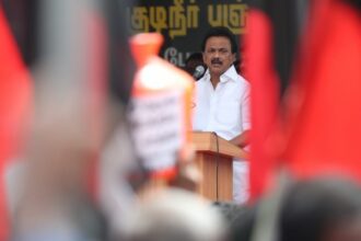 DMK's demonstration against TN's water crisis