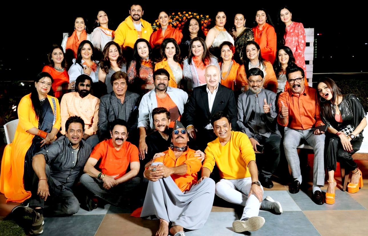 Eighties stars get together for a reunion at Jackie Shroff's home