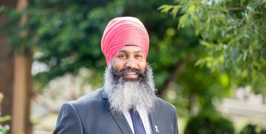 Sikh volunteer Amar Singh