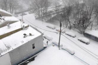 Snowstorm hitting New York