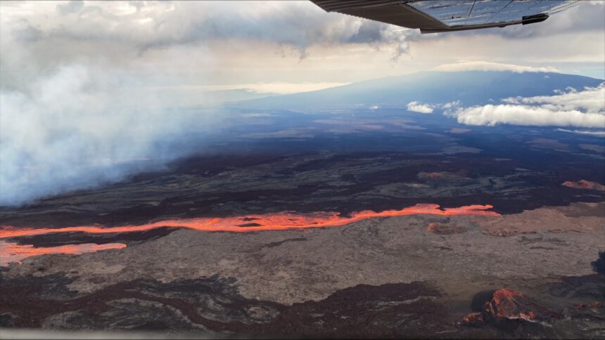 World's largest volcano