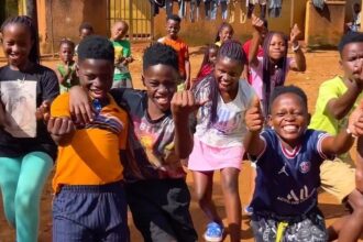 Ugandan kids dance on Vicky and Kiara song