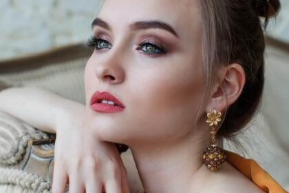 6 makeup looks for a date night on New Year's Eve