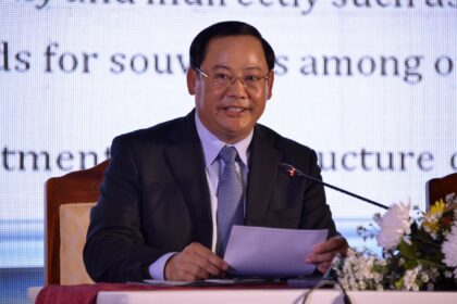 Lao Deputy Prime Minister Sonexay Siphandone