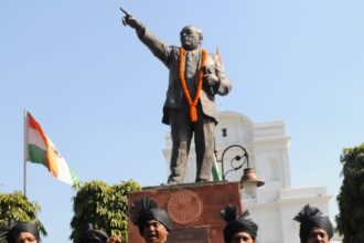 BJP MLAs arrive at Delhi Assembly in black as mark of protest