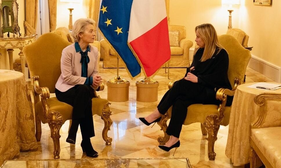 Italian Prime Minister Giorgia Meloni (R) meets with European Commission President Ursula von der Leyen
