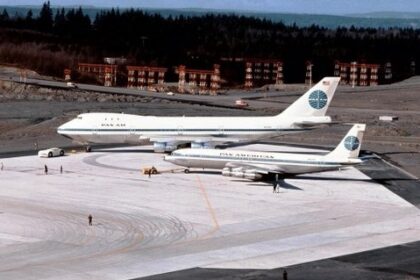Boeing 747 jumbo jets