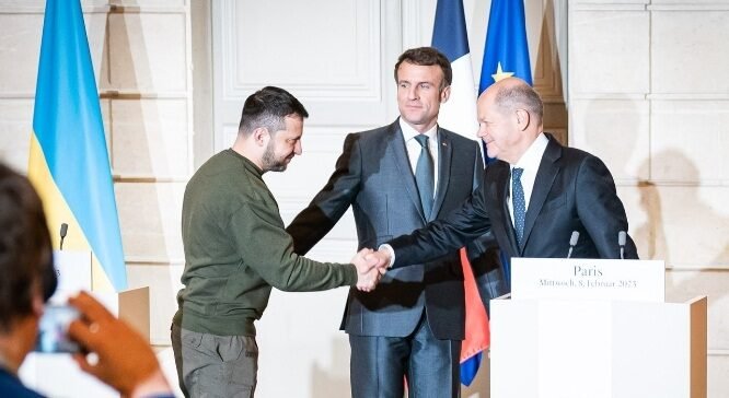 Presidents Emmanuel Macron, Volodymyr Zelensky and German Chancellor Olaf Scholz