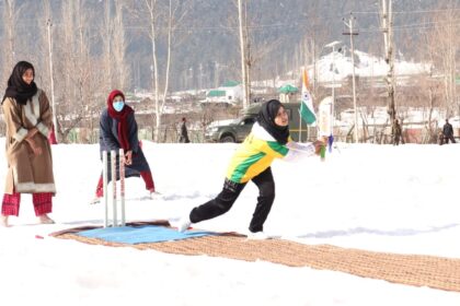 Snow Cricket tournament in Kashmir