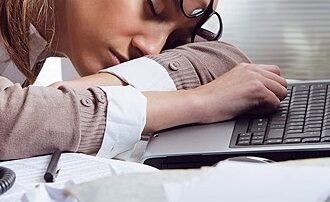 61% Mumbaikars feel 'sleepy' at workplace: Survey