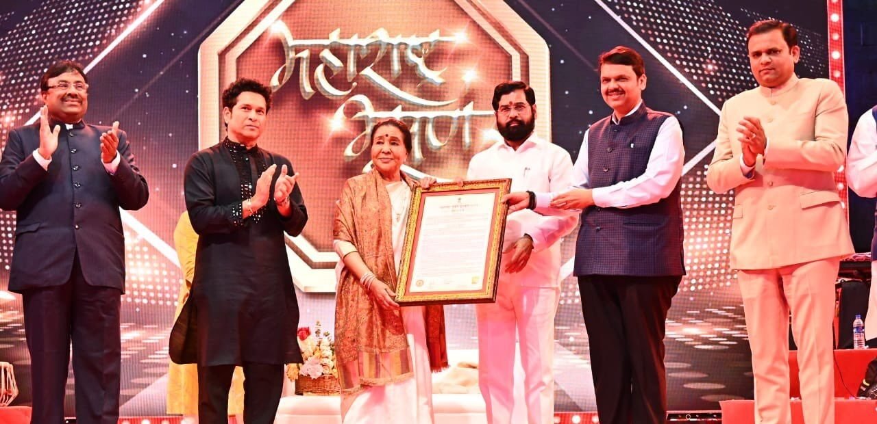 Legendary singer Asha Bhosle