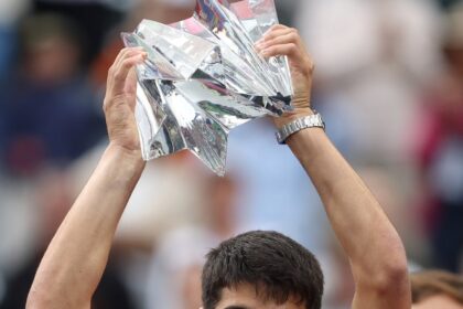 Alcaraz clinches Indian Wells title, returns to World No. 1