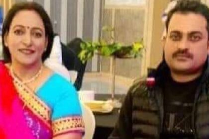 Ghulam Mohd with Neelan Karwariya