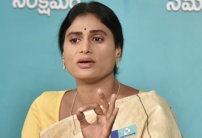 Sharmila meets TJS chief Kodandaram