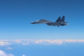 warplane aerial refueling as the air force and naval aviation corps of the Eastern Theater Command of the Chinese People's Liberation Army