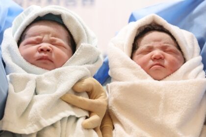 Babies born on the first day of the year in Goyang