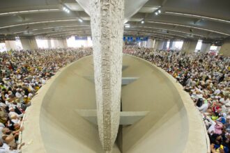 Muslim pilgrims attend Hajj rituals