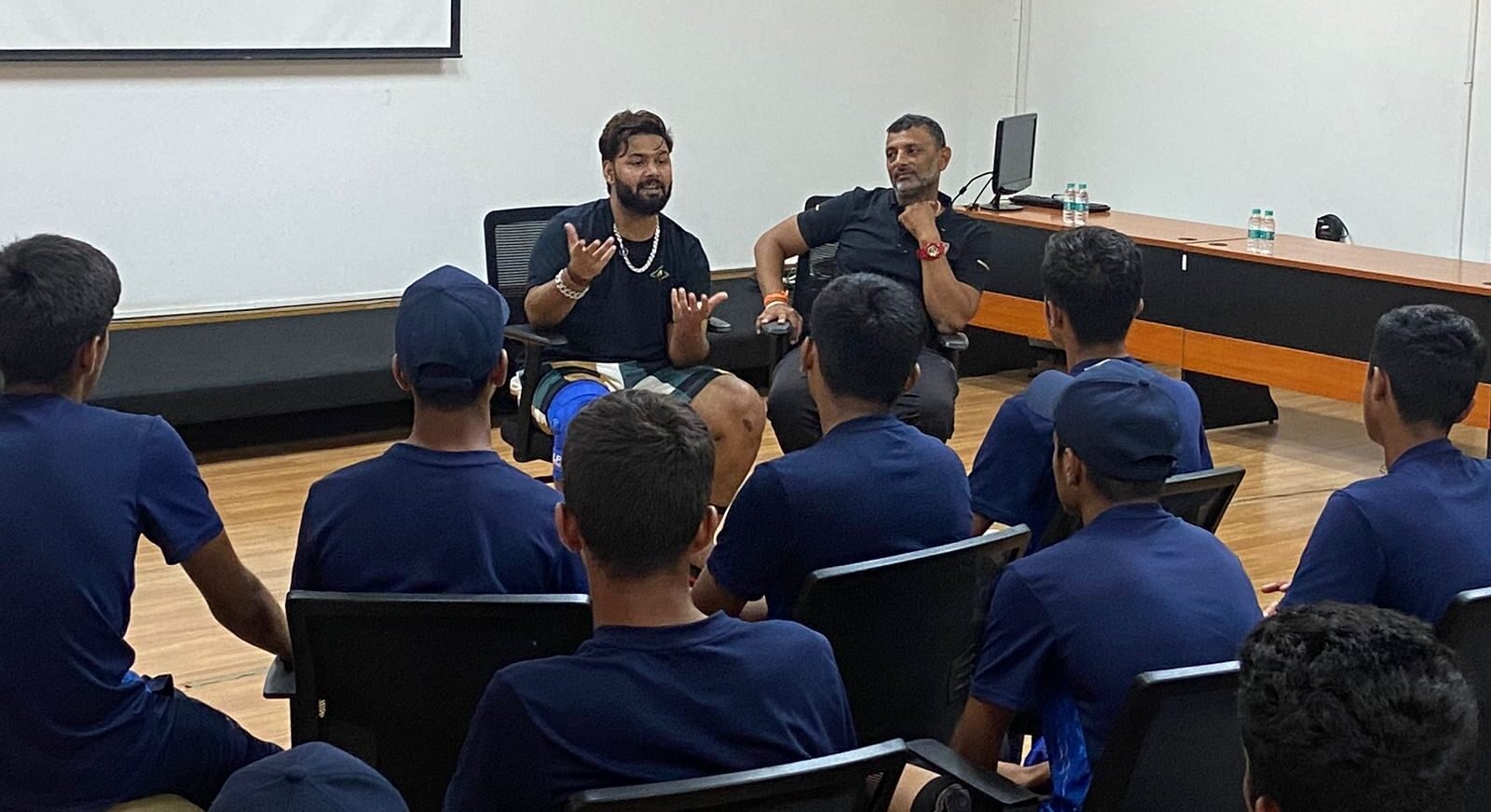 Pant interacts with U16 players