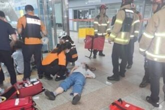 An accident scene at Sunae Station