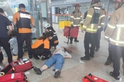 An accident scene at Sunae Station