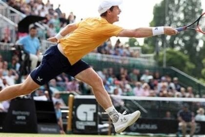 Nottingham Open Murray reaches final with win over Borges