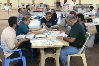 Workers recount ballots in Kirkuk