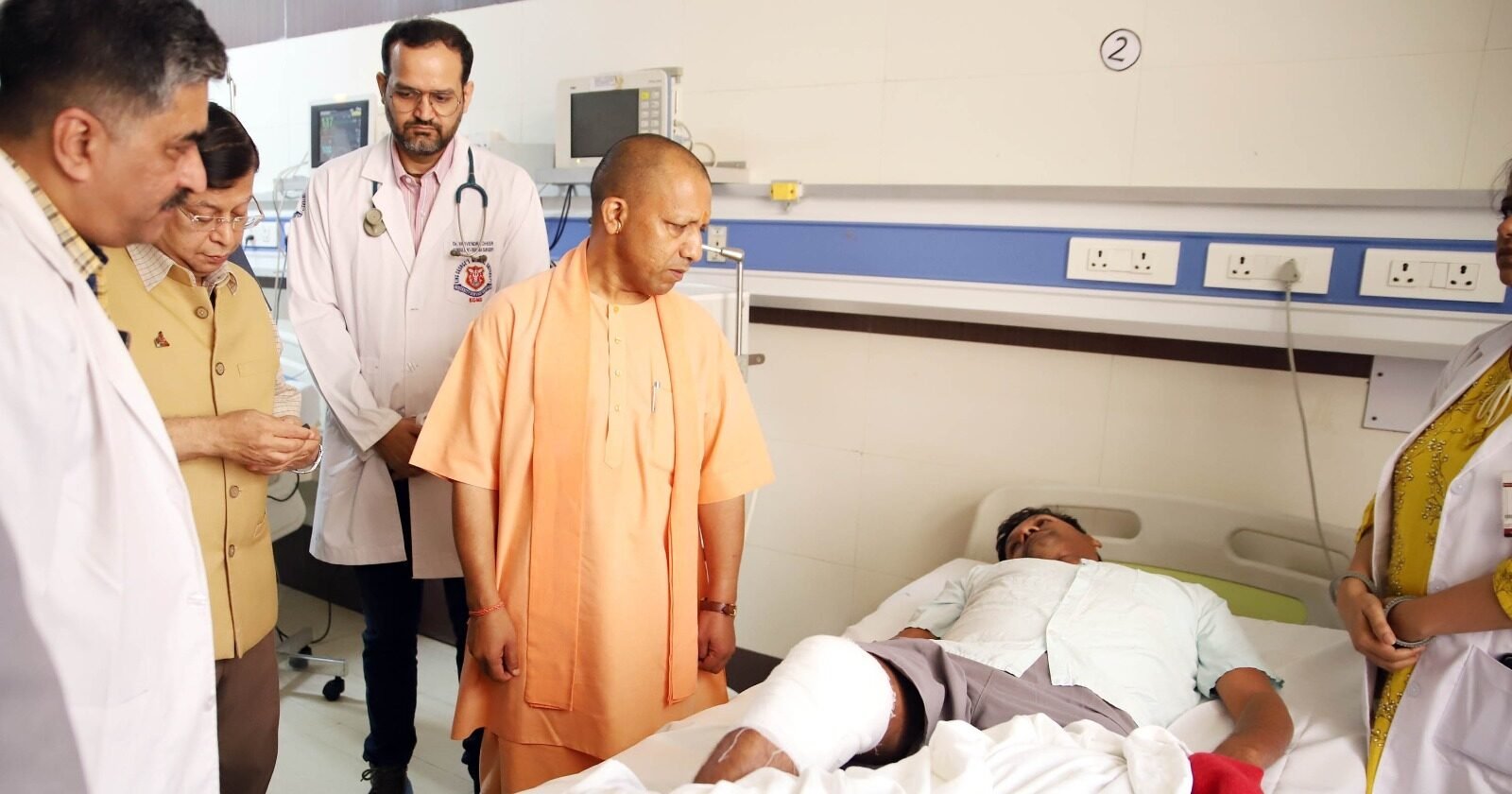 Yogi visits hospital