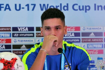 Brazilian footballer Paulinho