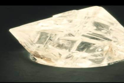 Modi celebrates inauguration of Surat Diamond Bourse